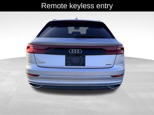 2022 Audi Q8 55 Premium