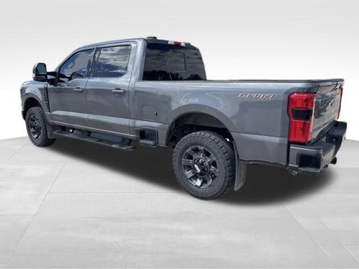 CARBONIZED GRAY 2023 Ford F-350 Lariat