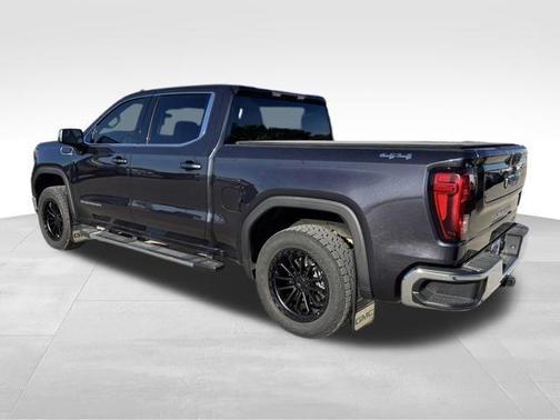 Titanium Rush Metallic 2023 GMC Sierra 1500 SLE