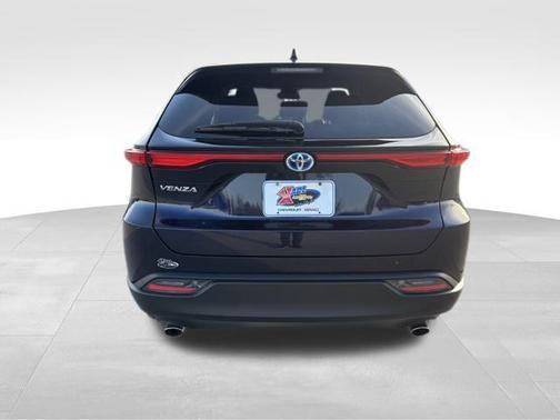 2023 Toyota Venza LE