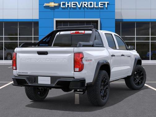 Summit White 2026 Chevrolet Colorado Trail Boss