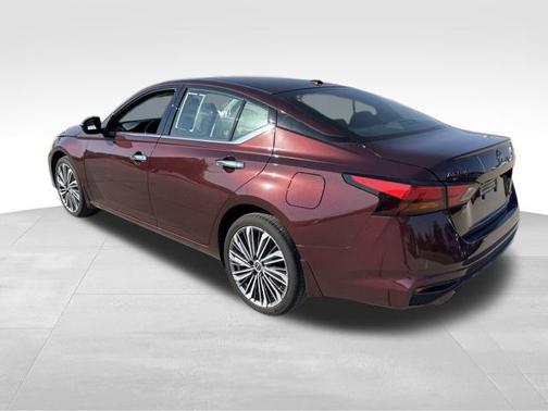 2024 Nissan Altima 2.5 SL