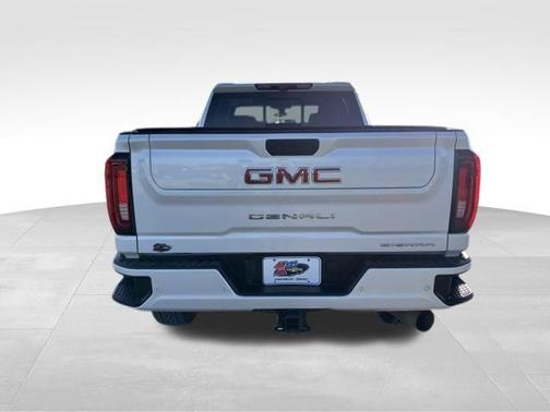 2023 GMC Sierra 2500 Denali