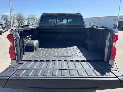 Sterling Gray Metallic 2024 Chevrolet Silverado 1500 High Country