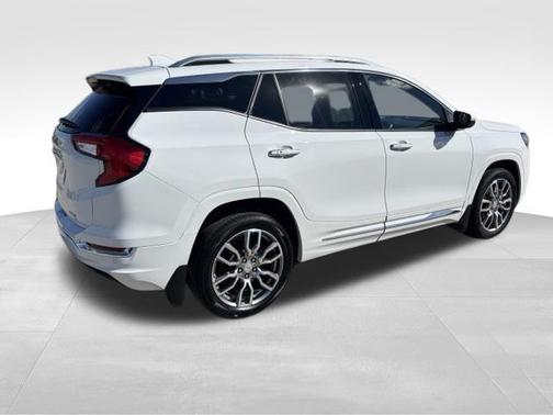 Summit White 2024 GMC Terrain Denali