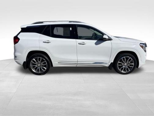 Summit White 2024 GMC Terrain Denali