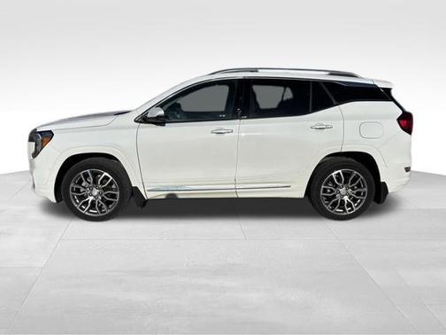 Summit White 2024 GMC Terrain Denali