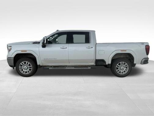 White Frost Tricoat 2023 GMC Sierra 2500 SLT