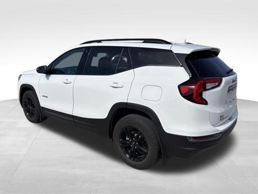 Summit White 2024 GMC Terrain AWD AT4