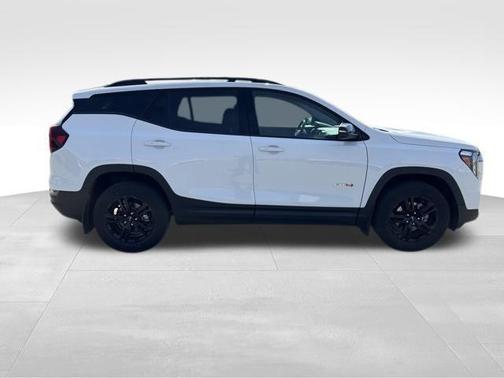 Summit White 2024 GMC Terrain AWD AT4