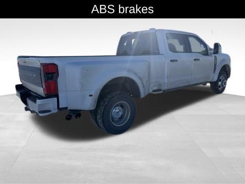 2025 Ford F-350 Platinum