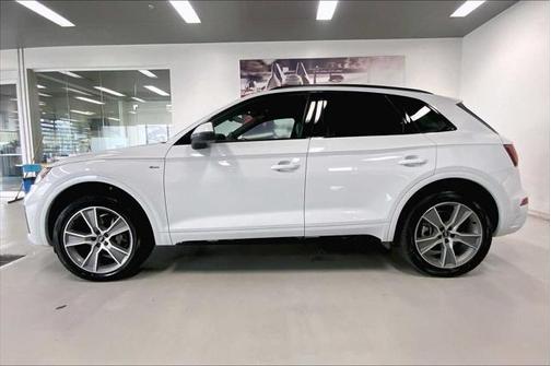 2025 Audi Q5 45 S line Premium