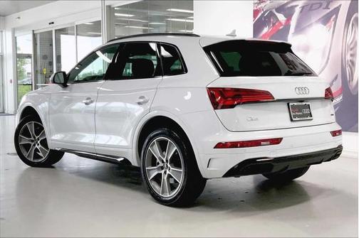 2025 Audi Q5 45 S line Premium