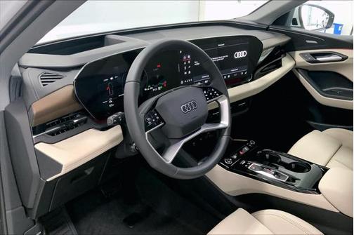 2025 Audi Q6 e-tron Premium Plus quattro