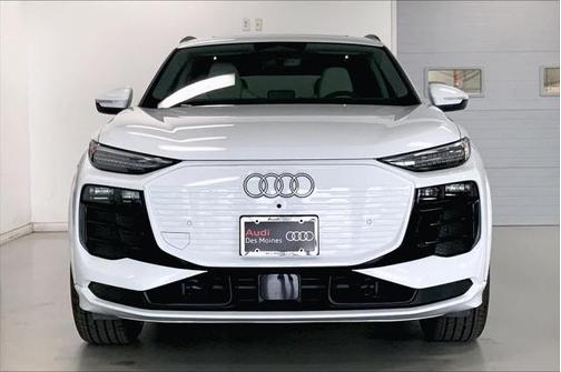2025 Audi Q6 e-tron Premium Plus quattro