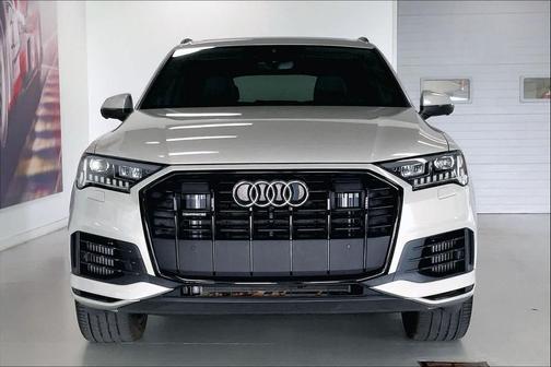 Vicuna Beige Metallic 2023 Audi Q7 55 Premium Plus