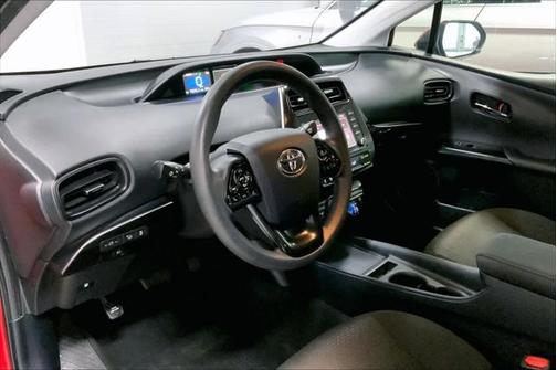 2021 Toyota Prius XLE