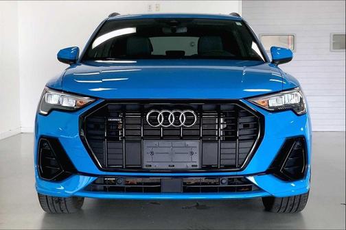 2022 Audi Q3 45 S line Premium