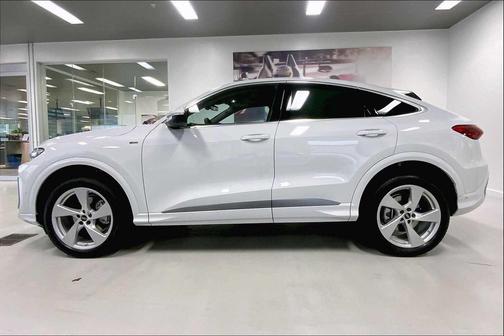 2025 Audi Q5 Sportback Premium Plus TFSI quattro S tronic