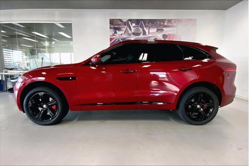 2019 Jaguar F-PACE 30t R-Sport