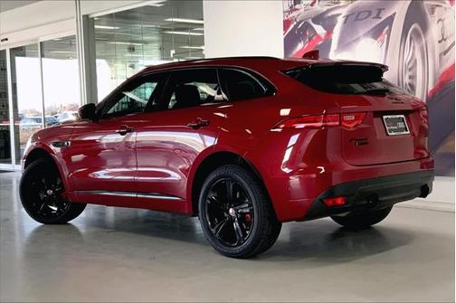 2019 Jaguar F-PACE 30t R-Sport