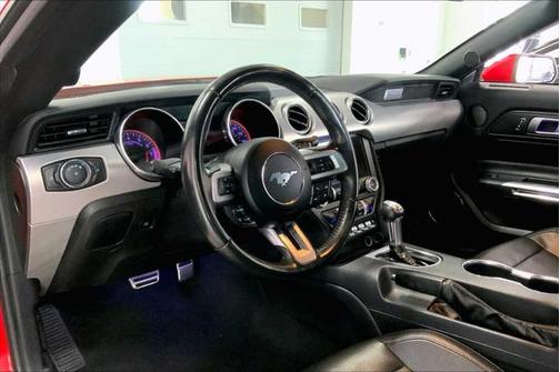 2022 Ford Mustang EcoBoost Premium