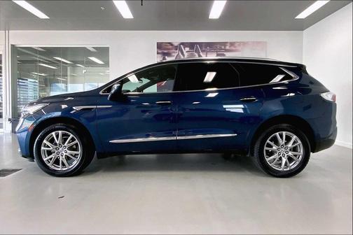 2023 Buick Enclave Essence AWD