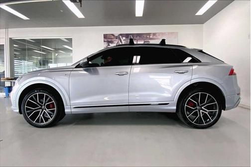 2021 Audi Q8 55 Premium Plus