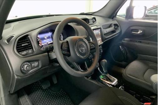 2022 Jeep Renegade Altitude