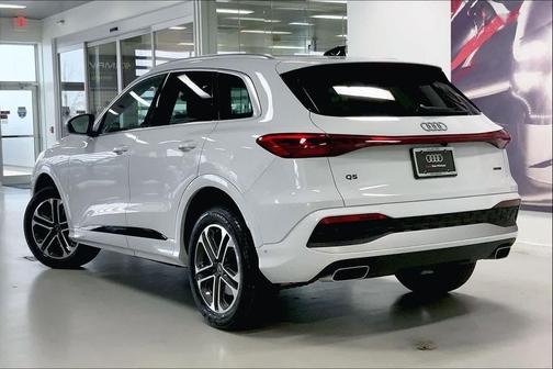 2025 Audi Q5 Premium Plus TFSI quattro S tronic