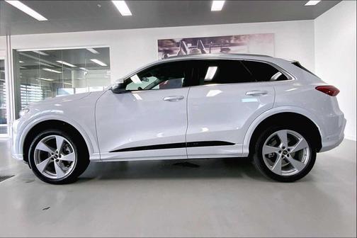 2025 Audi Q5 Premium Plus TFSI quattro S tronic