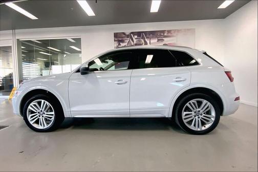 2020 Audi Q5 45 Premium Plus
