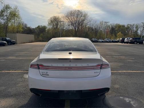 2016 Lincoln MKZ Hybrid Base