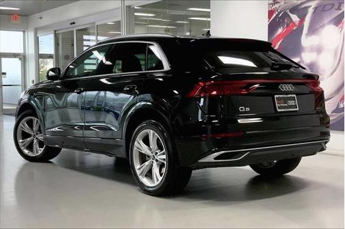2023 Audi Q8 55 Premium