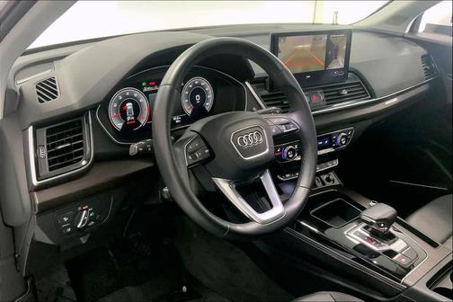 2023 Audi Q5 45 S line Premium Plus