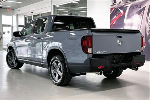Sonic Gray Pearl 2023 Honda Ridgeline RTL