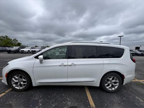 2019 Chrysler Pacifica Touring-L Plus