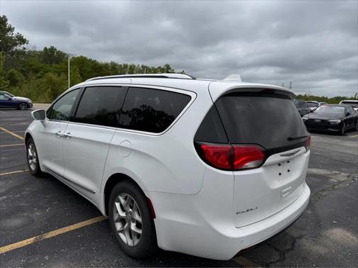 2019 Chrysler Pacifica Touring-L Plus