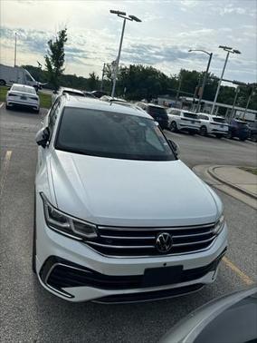 2022 Volkswagen Tiguan 2.0T SEL R-Line 4MOTION