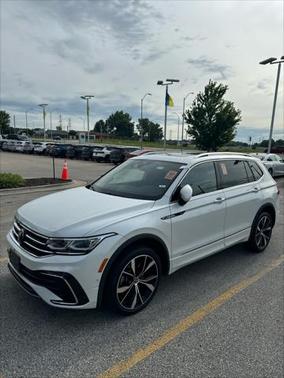 2022 Volkswagen Tiguan 2.0T SEL R-Line 4MOTION