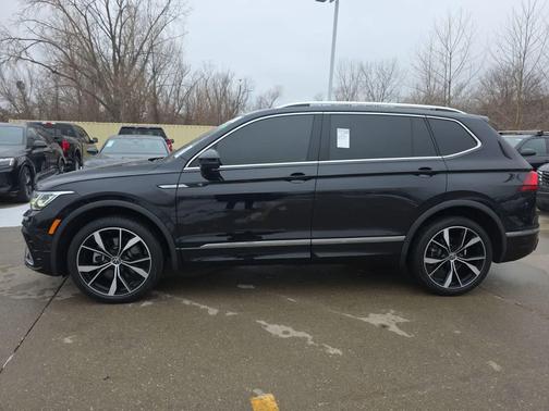 2023 Volkswagen Tiguan 2.0T SEL R-Line 4MOTION