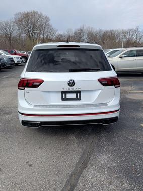 2023 Volkswagen Tiguan 2.0T SE R-Line Black
