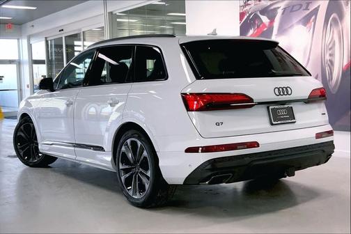 2026 Audi Q7 55 Premium Plus