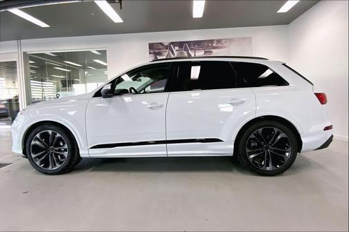 2026 Audi Q7 55 Premium Plus