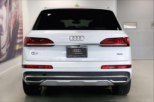 2022 Audi Q7 55 Premium