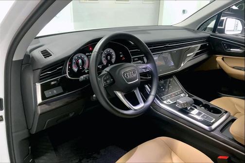 2022 Audi Q7 55 Premium