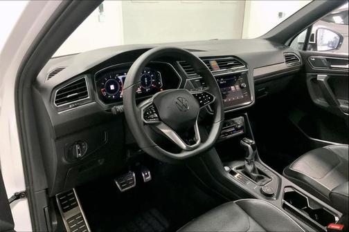 2022 Volkswagen Tiguan 2.0T SEL R-Line 4MOTION