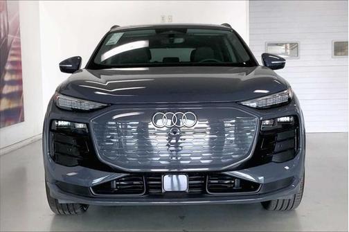 2025 Audi Q6 e-tron Prestige quattro