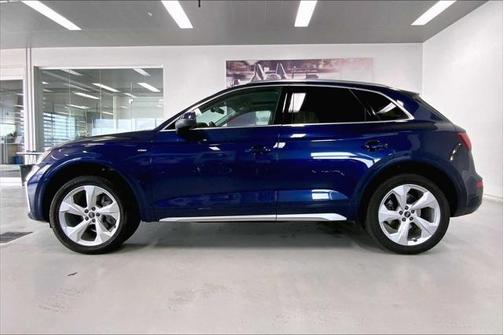 2022 Audi Q5 45 S line Premium Plus