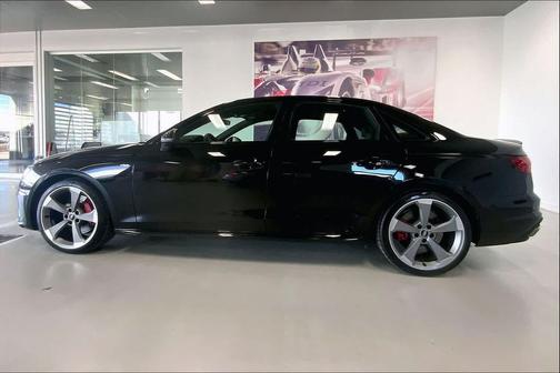 2023 Audi A4 45 S line Premium Plus